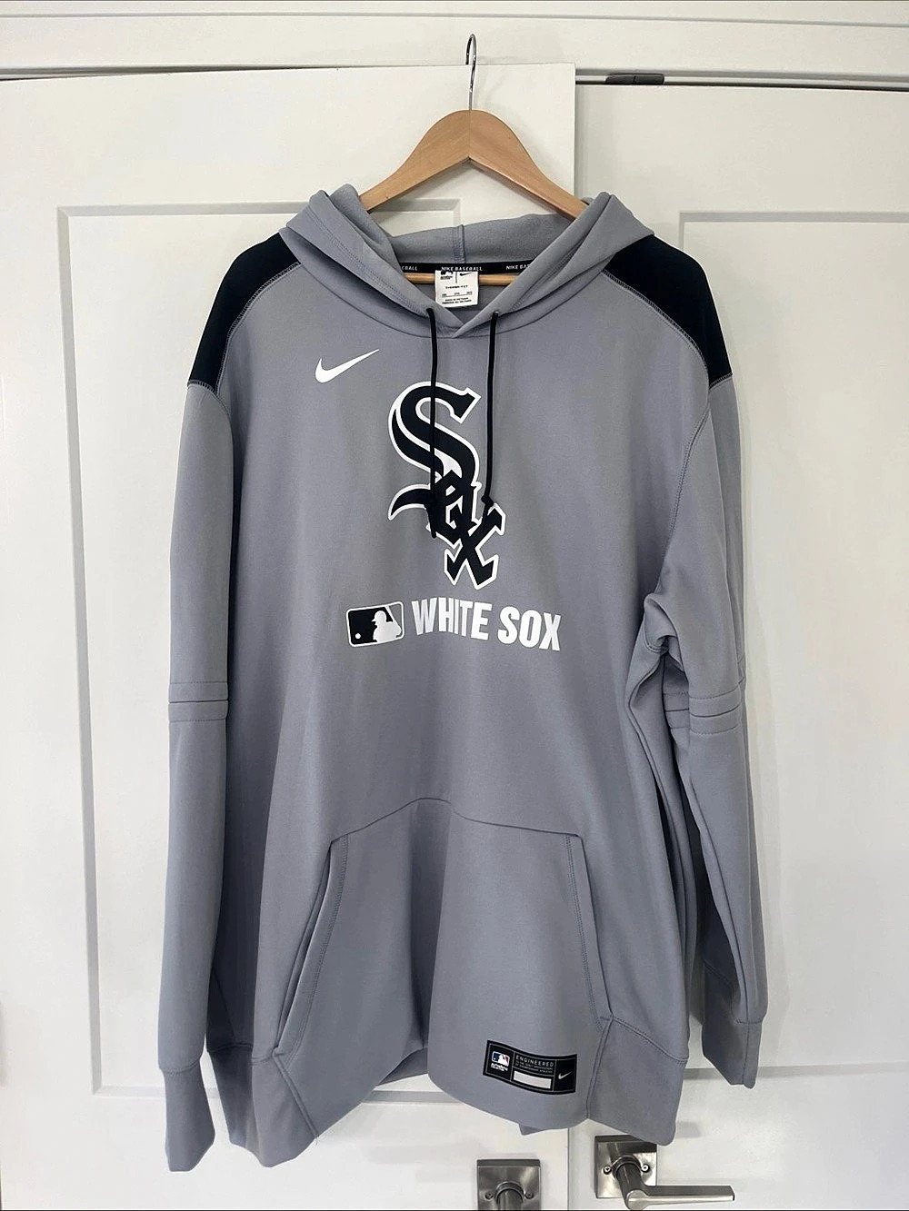 Nike Chicago White Sox Authentic Collection Therma-FIT MLB Pullover Hoodie